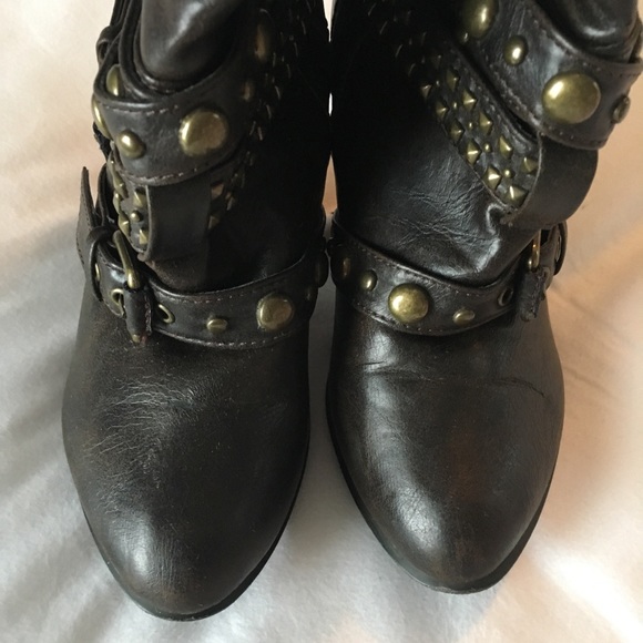 Brown Leather Studded Heeled Boots - Picture 5 of 6